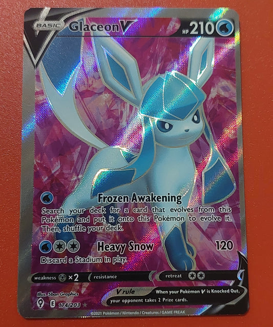 GLACEON V 174 - MINT - OFF CENTERED